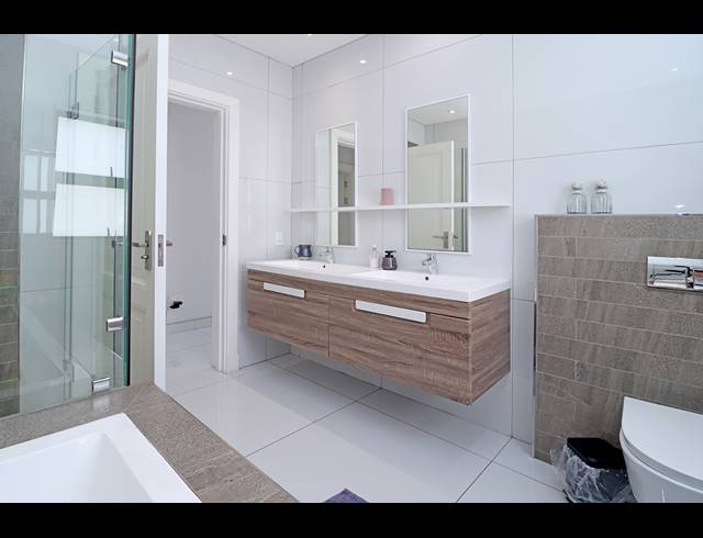 4 BEDROOM CLUSTER FOR SALE IN GLENHAZEL
